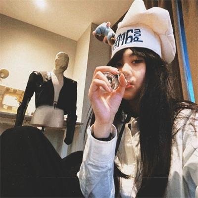 陆先生我们好像在哪见过